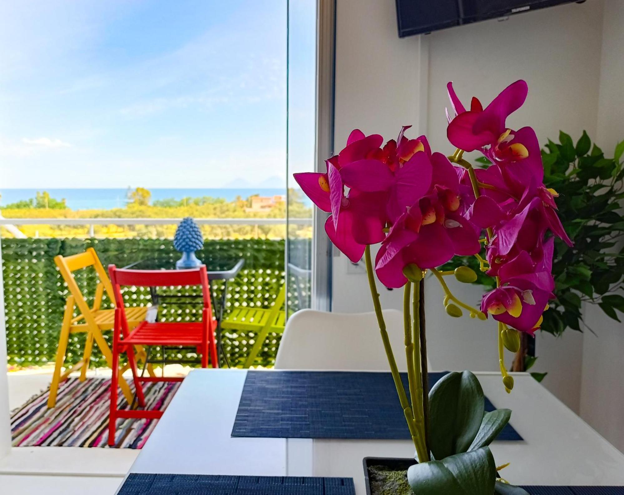 Casa Ekaterina Free Wifii - Spiaggia 200 Metri Brolo Zewnętrze zdjęcie